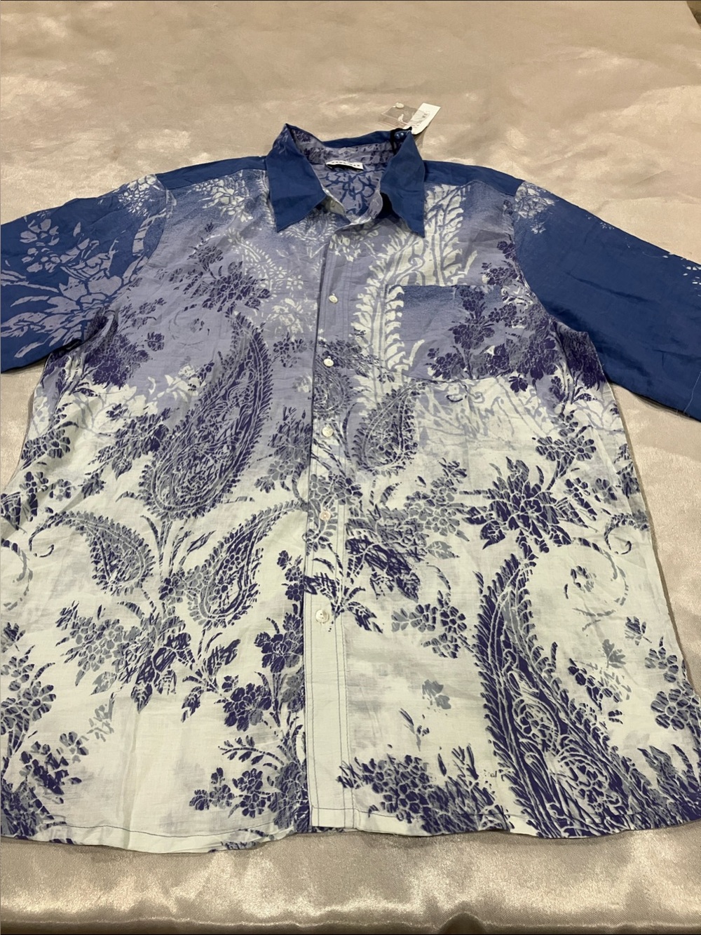 RAGA Blue and White Paisley Floral Button-Down Shirt